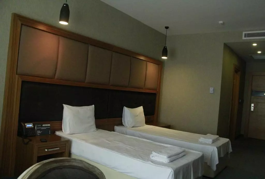 SKY hotel_shabavizparvaz_14.jpg